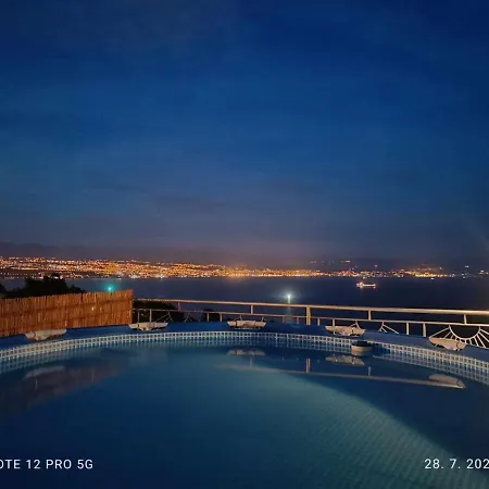 Tami With Swimming Pool Apartment
