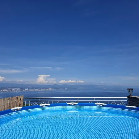 Tami With Swimming Pool